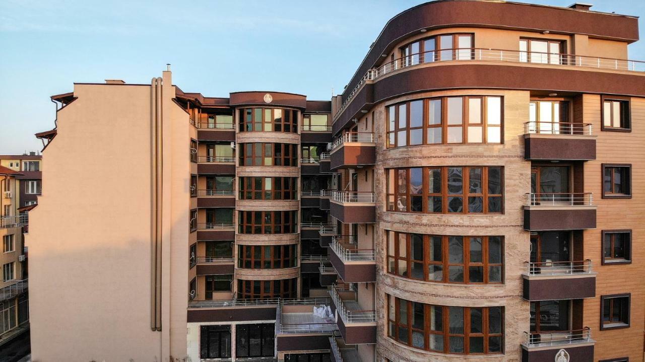 Апартаменти Лазур С Безплатен Паркинг Pomorie Exterior foto